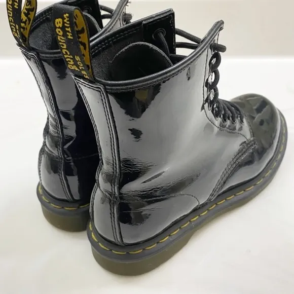DR. MARTENS 1460 8-Eye Patent Boots