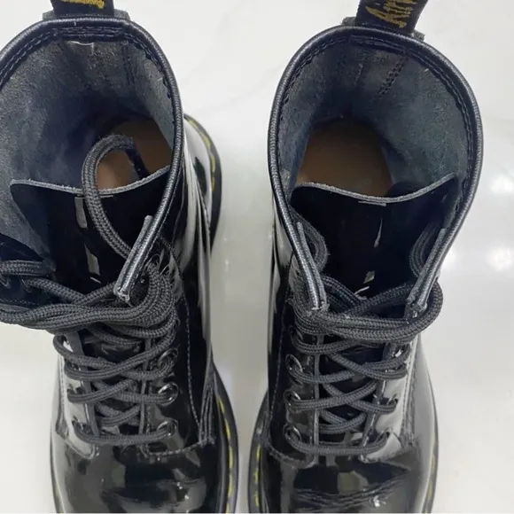 DR. MARTENS 1460 8-Eye Patent Boots