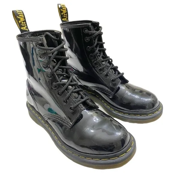 DR. MARTENS 1460 8-Eye Patent Boots