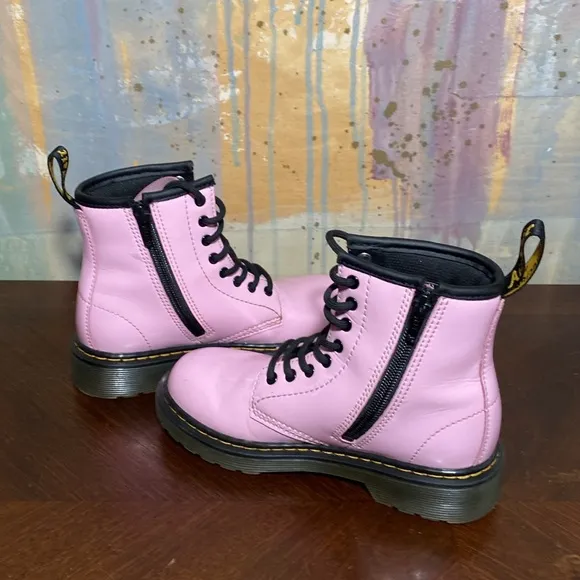 Dr. Martens 1460 J 8 Eye Patent Boots Kids Pale Pink Boots size 13