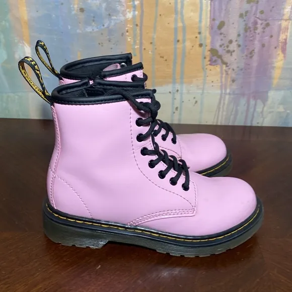Dr. Martens 1460 J 8 Eye Patent Boots Kids Pale Pink Boots size 13