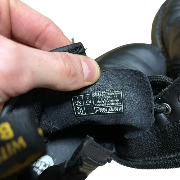 Dr Martens 1460 J Black Smooth Leather Boots 8 Eye Big‎ Kid Size 2