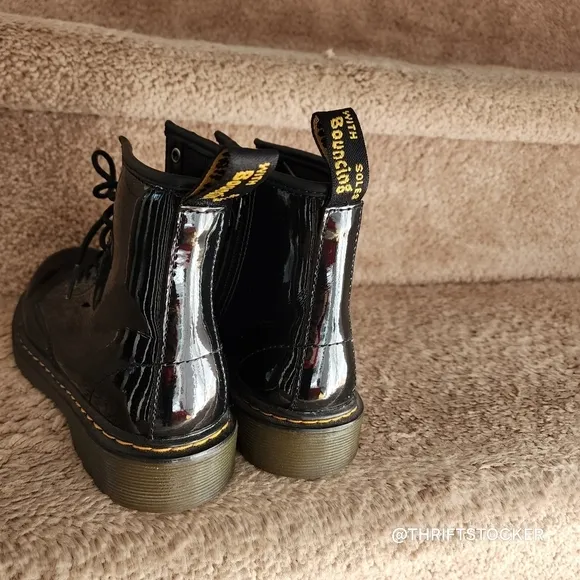 Dr. Martens 1460 Junior boots size 3