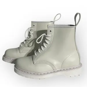 Dr Martens 1460 Mono White Smooth Leather Lace up Boots, EU 39, US size 8. Docs