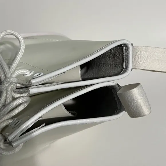 Dr Martens 1460 Mono White Smooth Leather Lace up Boots, EU 39, US size 8. Docs