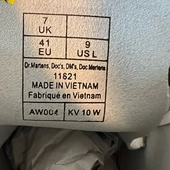 Dr Martens 1460- NO BOX