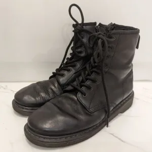 Dr. Martens 1460 Originals Black Leather Lace-Up Combat Boots Women's Size 8