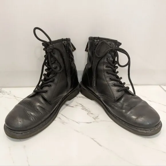 Dr. Martens 1460 Originals Black Leather Lace-Up Combat Boots Women's Size 8