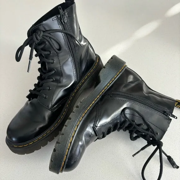 Dr. Martens 1460 Pascal Bex Pisa Leather Lace Up Boots Black Women’s Size 7