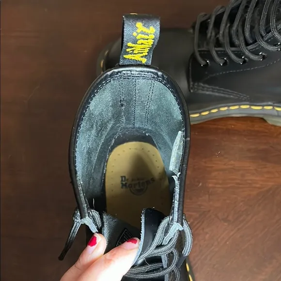 Dr. Martens 1460 SMOOTH LEATHER LACE UP BOOTS