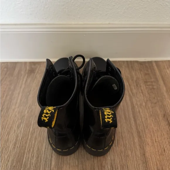 Dr. Martens 1460 Women’s Smooth Leather Lace Up Boots in smooth black women’s 7