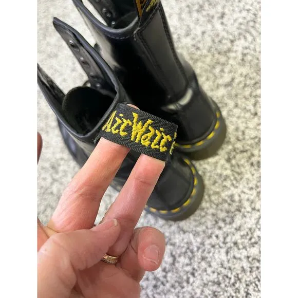 Dr. Marten’s 1460 WOMEN'S SMOOTH LEATHER LACE UP BOOTS SIZE: 5 Black/Yellow