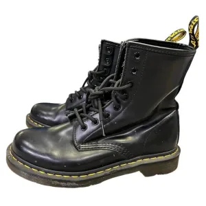 Dr. Marten’s | 1460 WOMEN'S SMOOTH LEATHER LACE UP BOOTS SIZE: 7