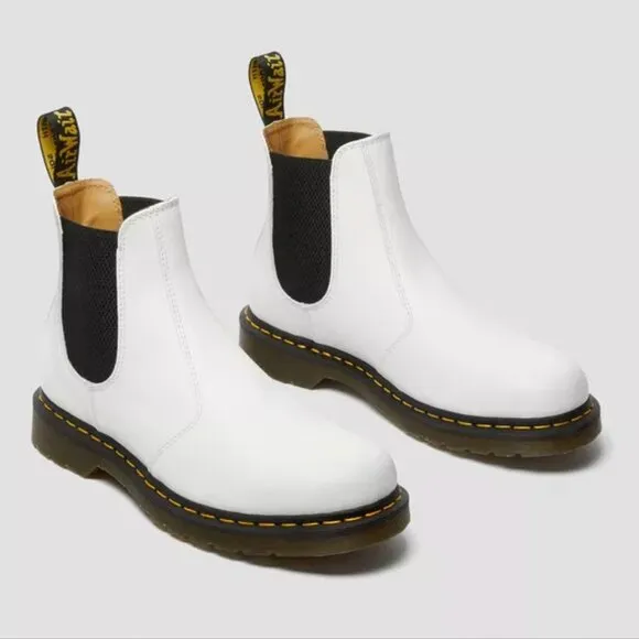 Dr. Martens 2976 Chelsea Boots in White Smooth Leather Size US L 6