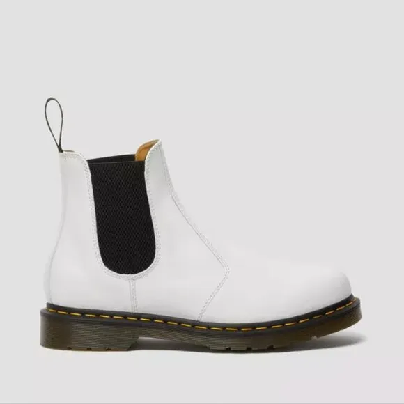 Dr. Martens 2976 Chelsea Boots in White Smooth Leather Size US L 6