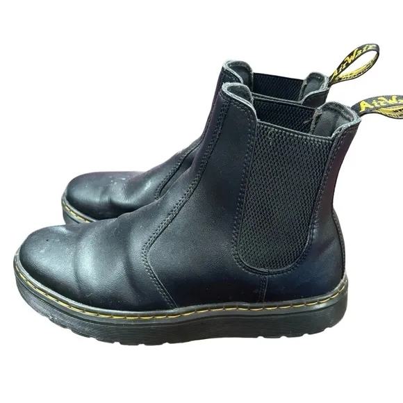 DR. MARTENS 2976 SLIP RESISTING CHELSEA BOOTS - SOFT TOE