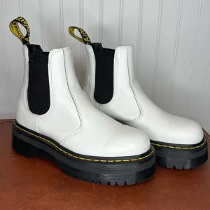 Dr Martens 2976 Smooth Leather Platform Chelsea Boots Size 8 Ladies