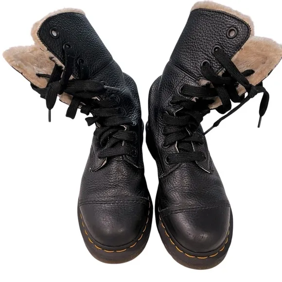 Dr Martens Aimilita FL Faux Fur 9 Eye high top Boots women's 7 black leather