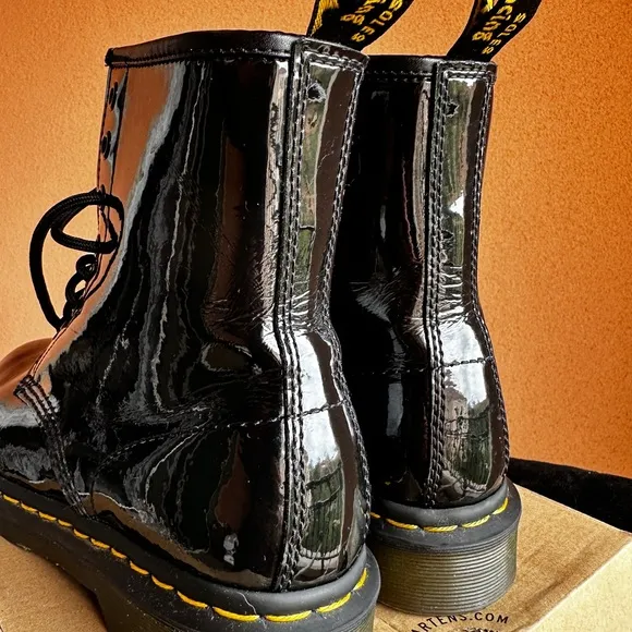 Dr. Martens AirWair Boots Size 7