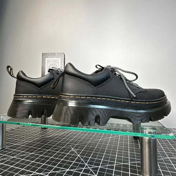 Dr. MARTENS®  |  AIRWAIR™ |  TARIK LO SHOES  |  Women-7US  |  Men-6US  |   Nice