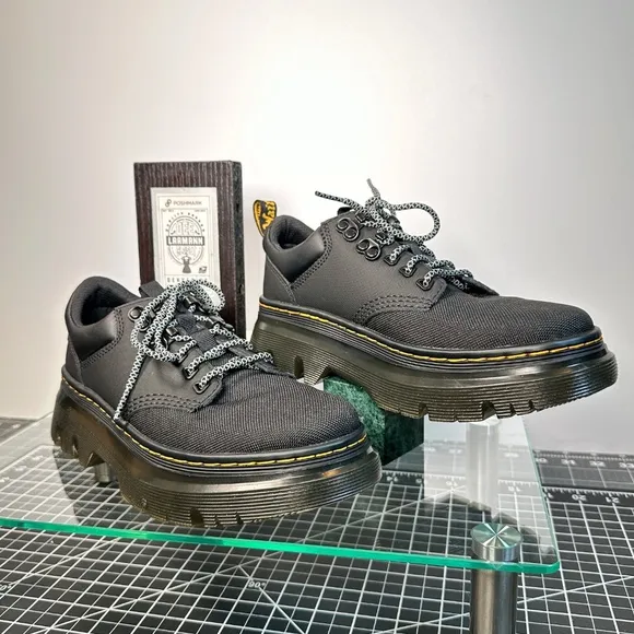 Dr. MARTENS®  |  AIRWAIR™ |  TARIK LO SHOES  |  Women-7US  |  Men-6US  |   Nice