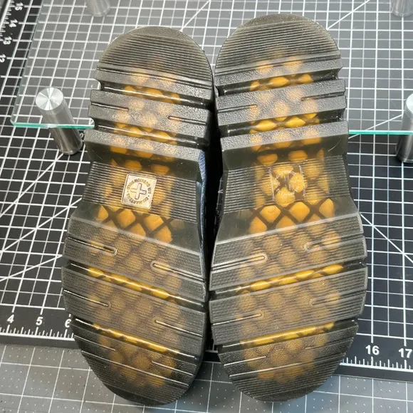Dr. MARTENS®  |  AIRWAIR™ |  TARIK LO SHOES  |  Women-7US  |  Men-6US  |   Nice