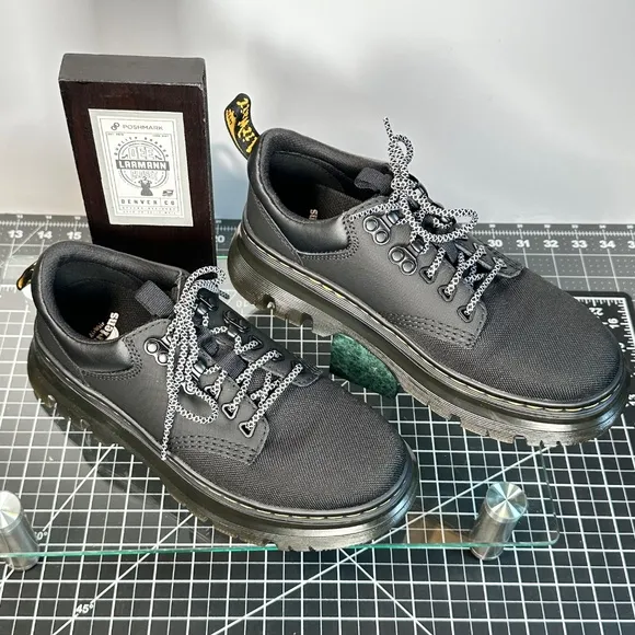 Dr. MARTENS®  |  AIRWAIR™ |  TARIK LO SHOES  |  Women-7US  |  Men-6US  |   Nice
