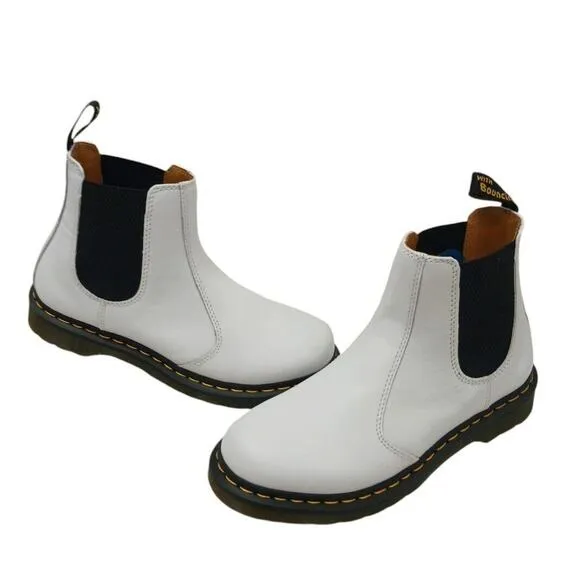 Dr. Martens Ankle Boots Sz 10 White Leather Low Heel PUNK CITY Preppy Chunky