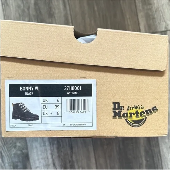 Dr. Martens Black Leather Boots 8 black