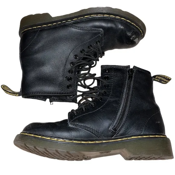 DR. MARTENS Black Leather Boots Style 1460J Youth Size 3