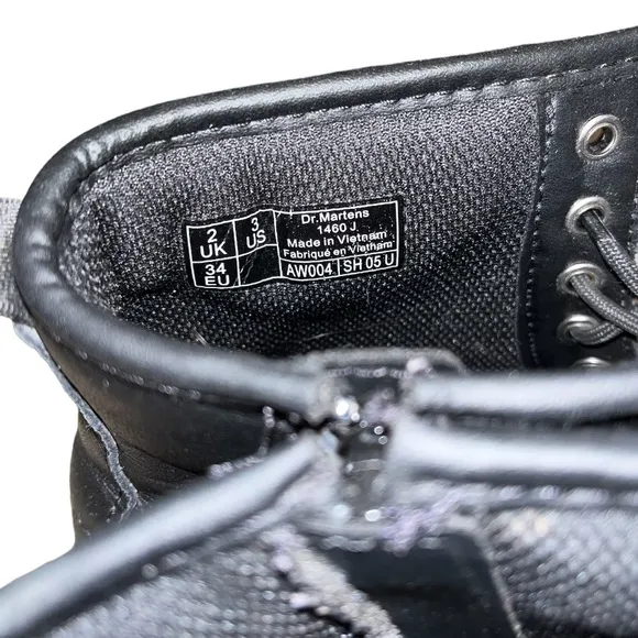 DR. MARTENS Black Leather Boots Style 1460J Youth Size 3