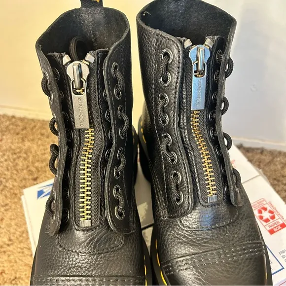 Dr. Martens Black Leather Max Quad Dr. Martens with removable zipper closure