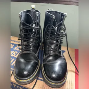 Dr. Martens Black Vintage 1460 Pascal Boots please read description