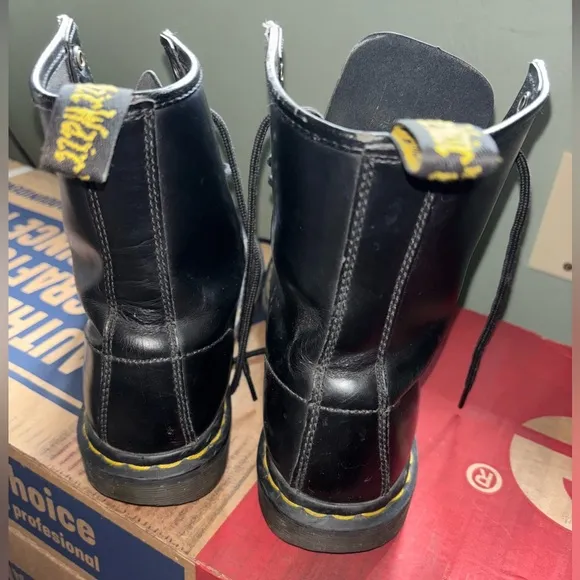 Dr. Martens Black Vintage 1460 Pascal Boots please read description