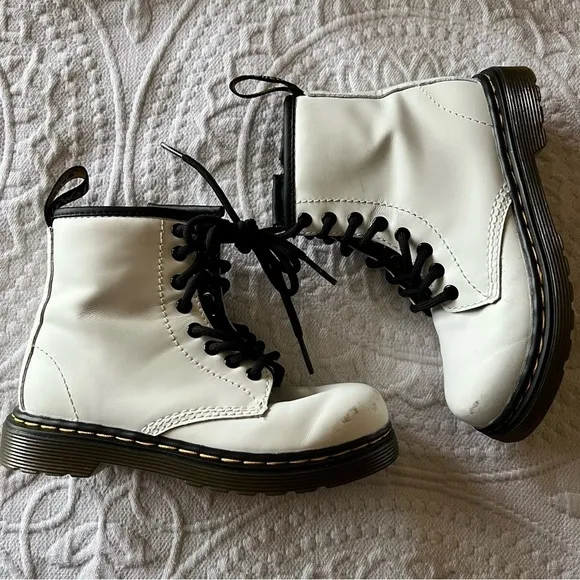DR. MARTENS BOOTS‎ 1460 WHITE FOR GIRLS SIZE 10