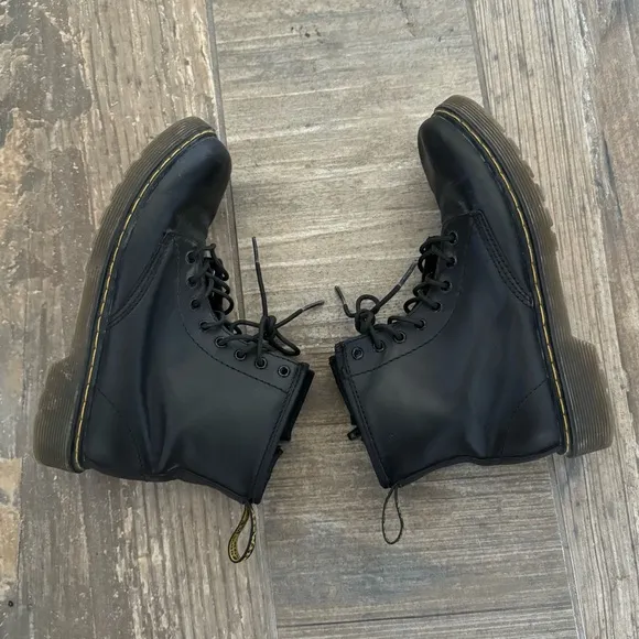Dr. Martens Denaley kids boots size 4 in black