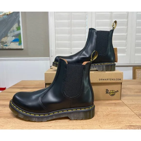 Dr. Martens Docs 2976 Women's Smooth Leather Chelsea Boots Size 10 US 42 EU