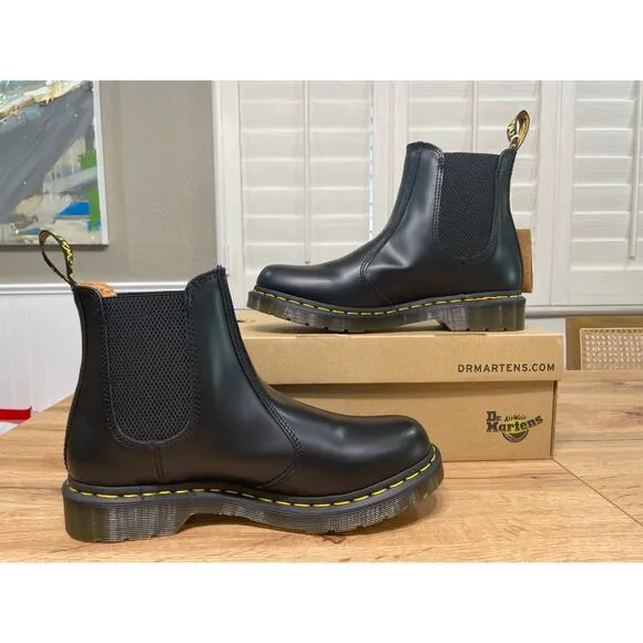 Dr. Martens Docs 2976 Women's Smooth Leather Chelsea Boots Size 10 US 42 EU