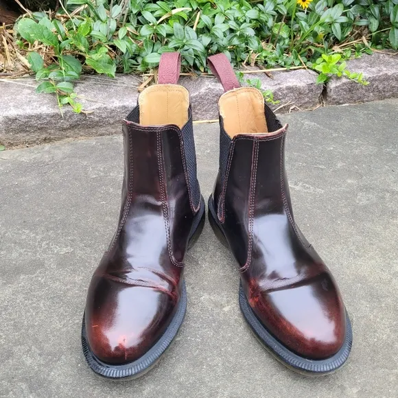 Dr Martens  Flora chelsea boots