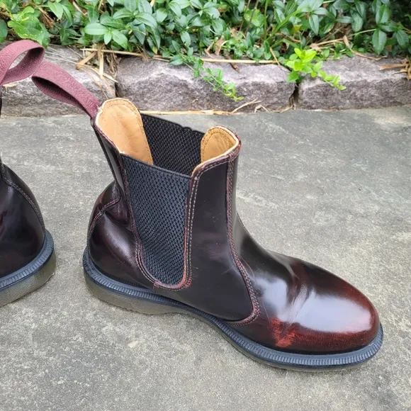 Dr Martens  Flora chelsea boots
