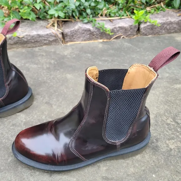 Dr Martens  Flora chelsea boots