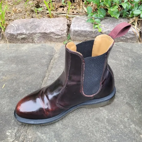 Dr Martens  Flora chelsea boots