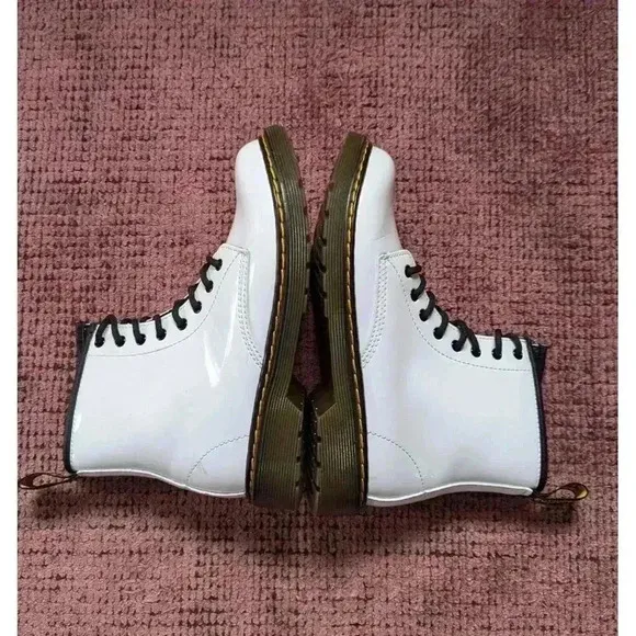 Dr Martens Girls Combat Boots Size 4 White Patent Leather Lace Up