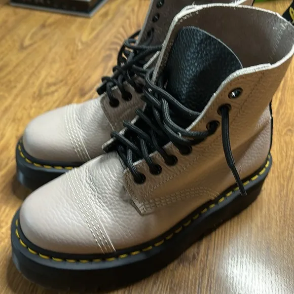 Dr. Martens Gray Lace Up BootsSize-7Perfect condition only worn a few times