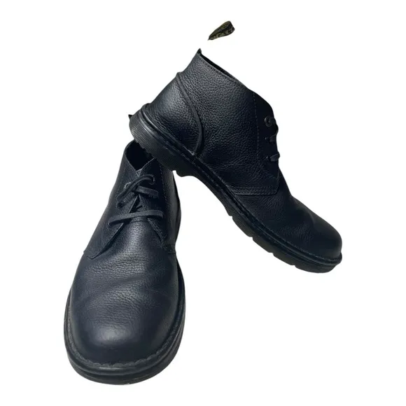 Dr. Martens Industrial Men’s Sussex Bear Track Black Leather Chukka Boots