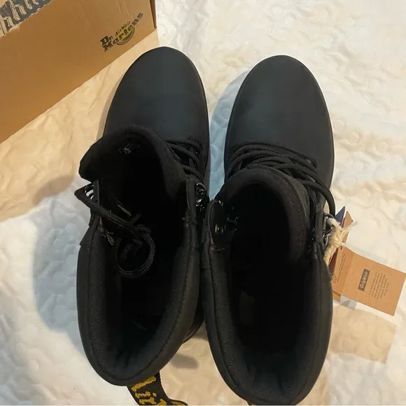 Dr. Martens Iowa WP Black Boots Men’s 10 Women’s 11 25247001 Extra Tough Poly