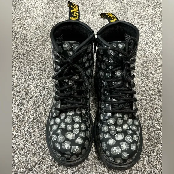 Dr Martens JUNIOR LEOPARD HYDRO LEATHER LACE UP BOOTS