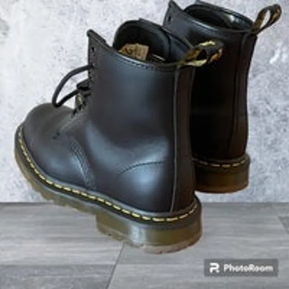 Dr Martens Modern Classics Lace Up Smooth 1460 Boots Size 6