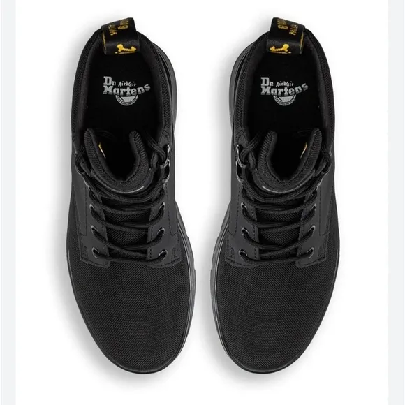 Dr. martens RAKIM UTILITY CHUKKA BOOTS men’s 6 women’s 7