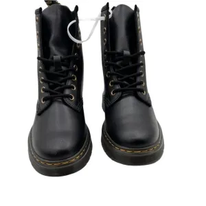 Dr Martens Size 7 Zavala Durable Combat Lace-Up Punk Goth Platform Ankle Boot